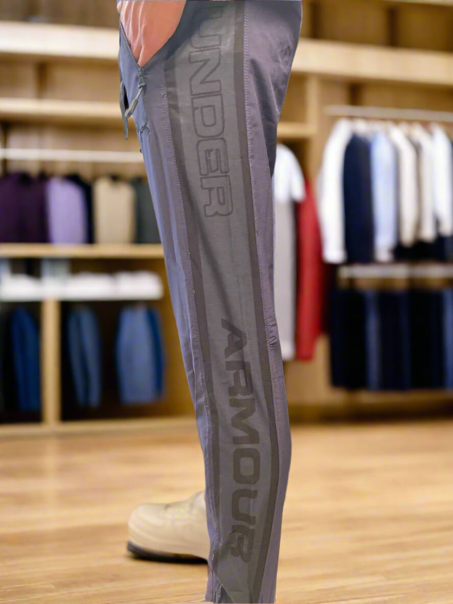 Under Armor Sweatpants (Parachute)