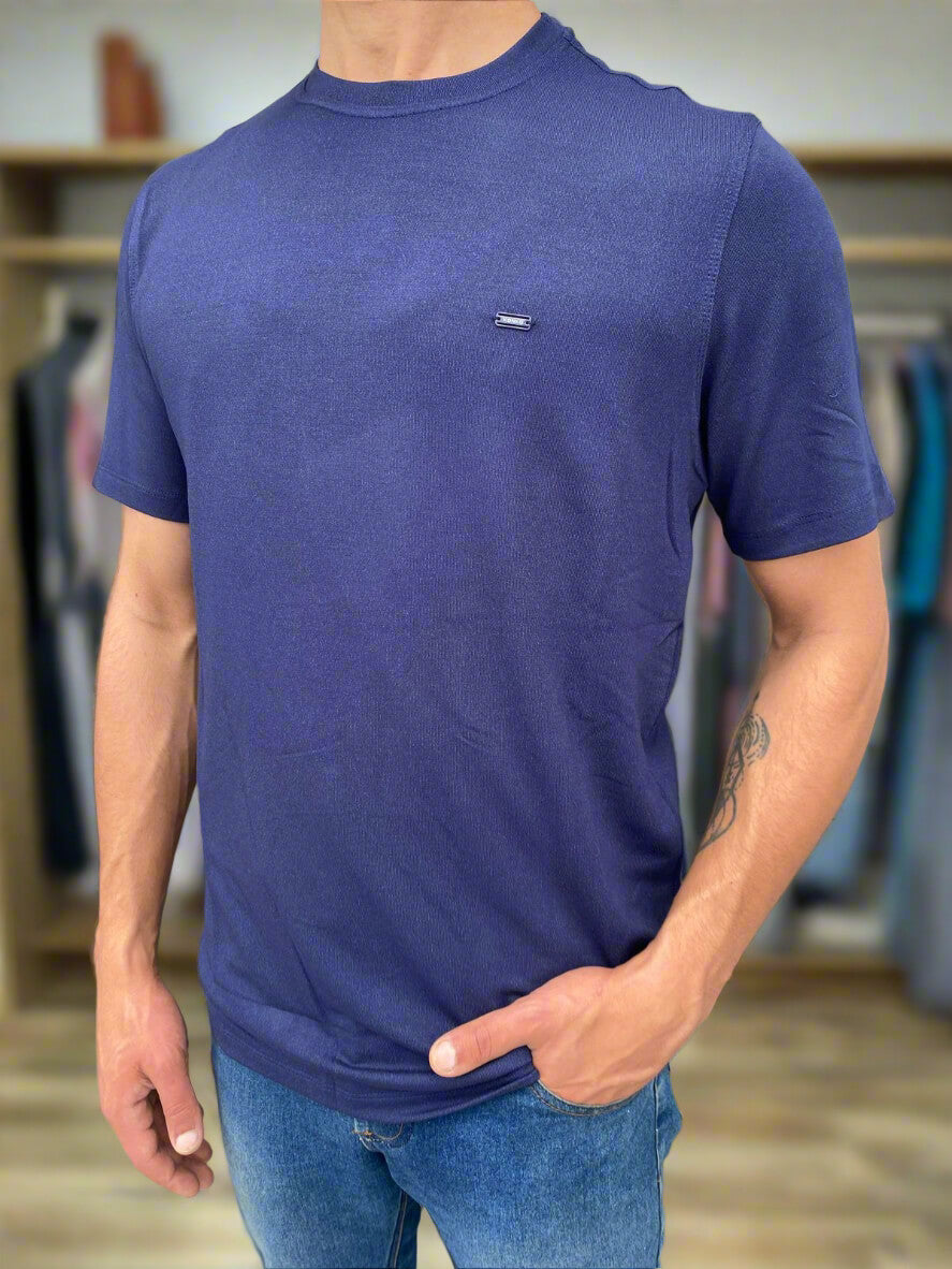 Konko Basic Rounded Neck T-shirt